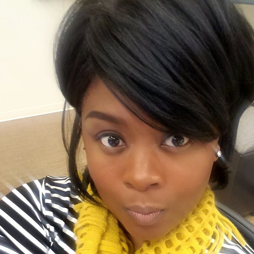 Meet your Posher, Latoya